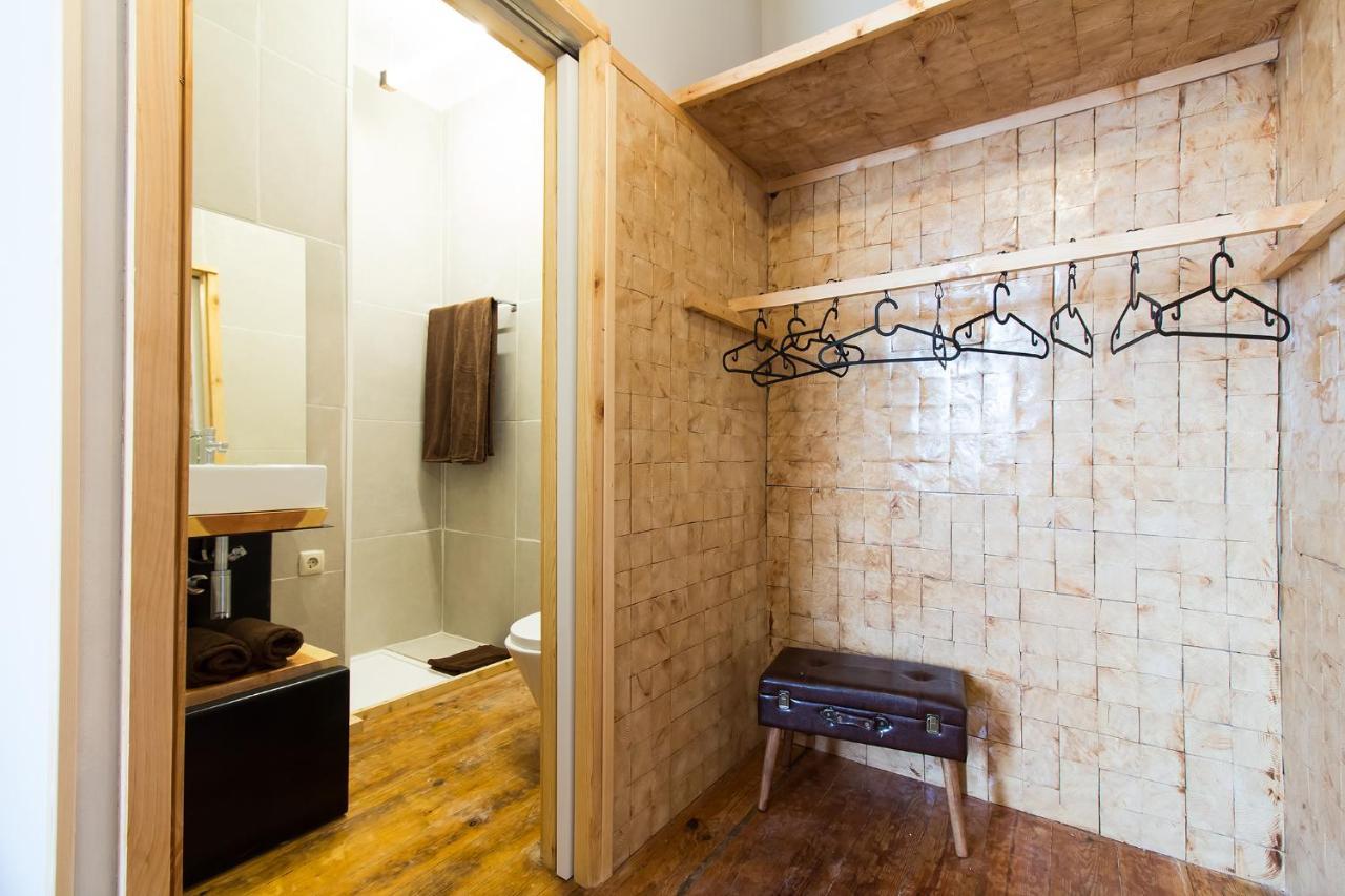أوفار Feel At Home Guest House المظهر الخارجي الصورة