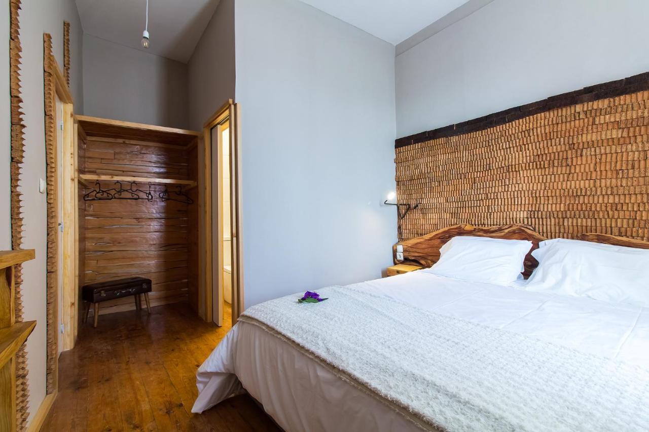 أوفار Feel At Home Guest House المظهر الخارجي الصورة