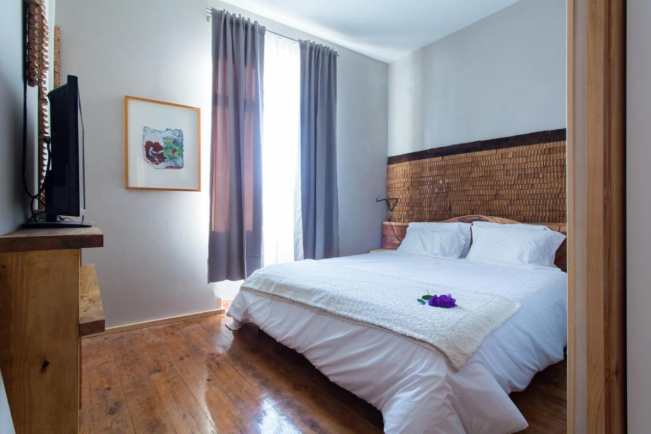 أوفار Feel At Home Guest House المظهر الخارجي الصورة