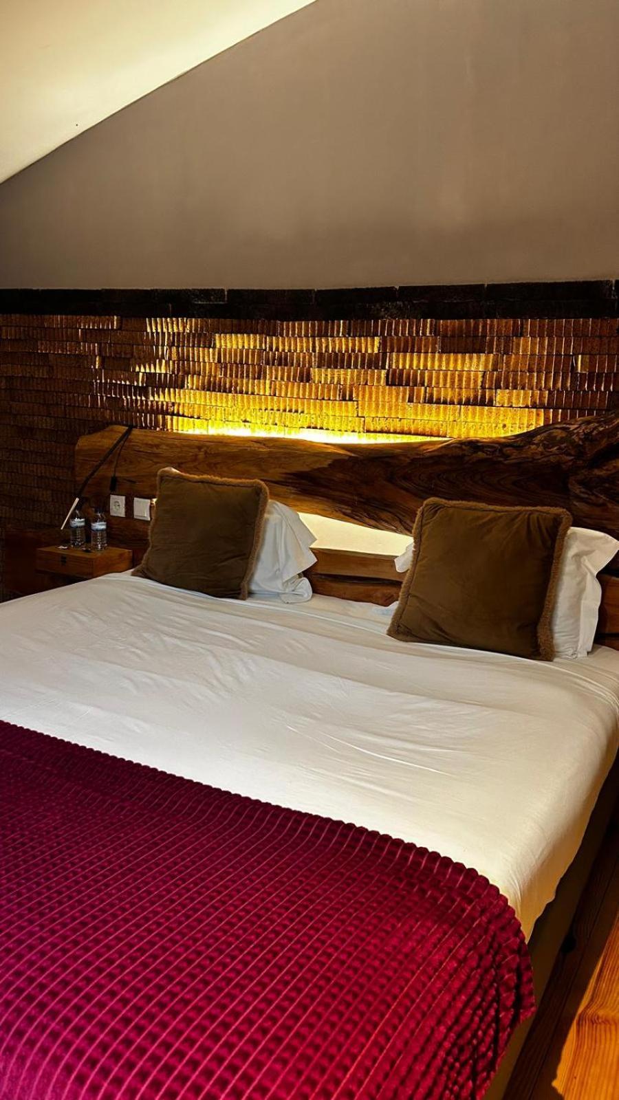أوفار Feel At Home Guest House المظهر الخارجي الصورة
