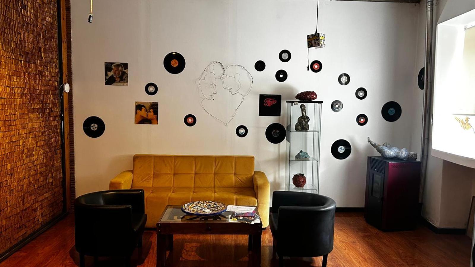 أوفار Feel At Home Guest House المظهر الخارجي الصورة